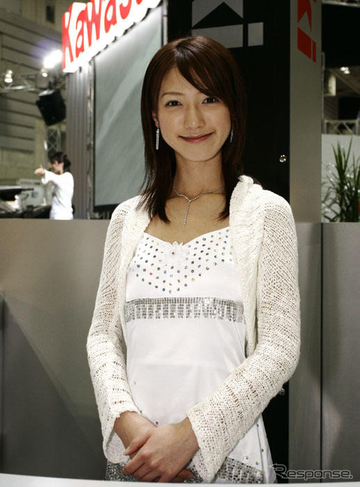 【ボートショー07】港の美少女、パシフィコ横浜…写真蔵