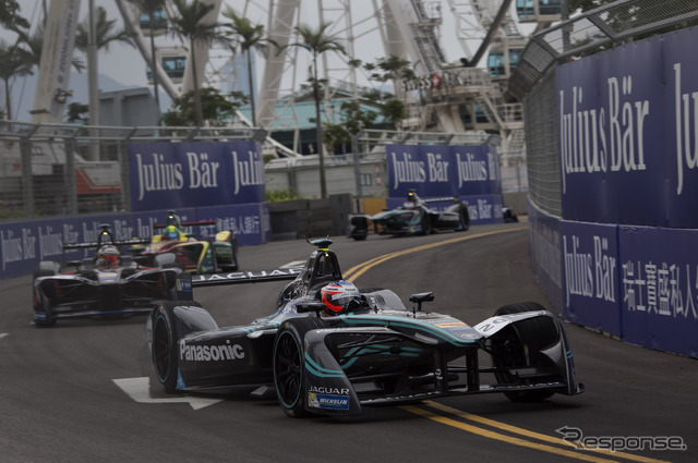 PANASONIC JAGUAR RACINGが登場。