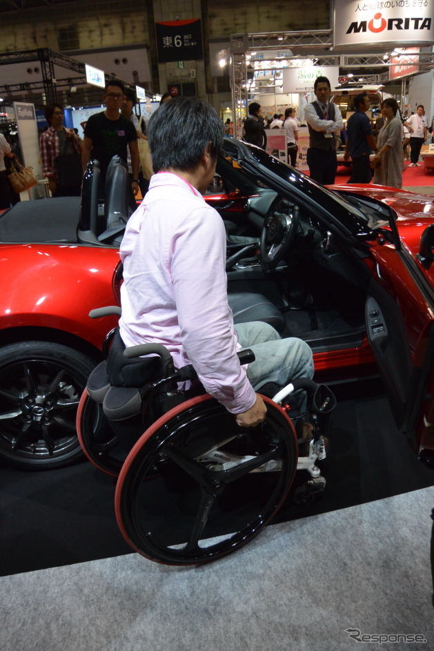 マツダ ロードスター 手動運転装置付車