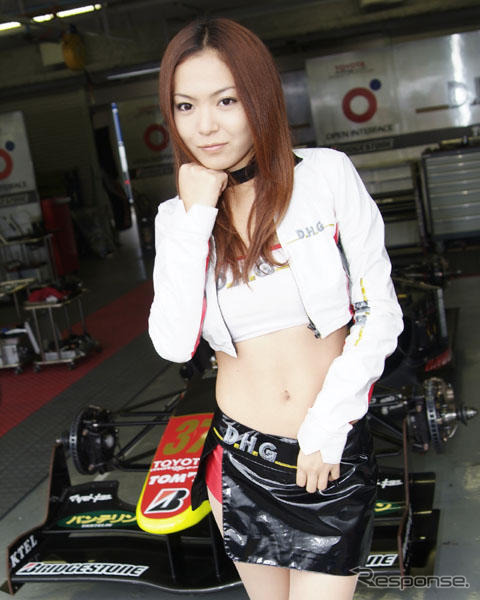 【Today's オートガール】レースクイーン写真蔵…フォーミュラ日本