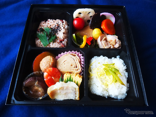 「日光東照宮400年式年大祭記念弁当」(1300円)
