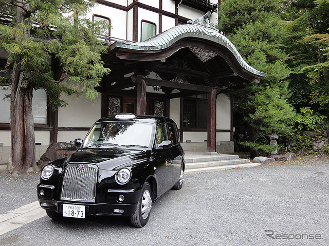 日光を訪れたミス・インターナショナル世界大会出場者たち(10月13日)