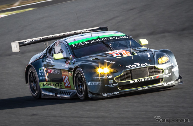 LMGTE-Amクラス予選1位の#98 アストンマーティン。