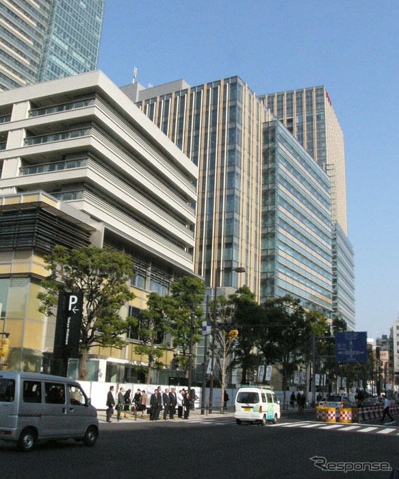 デザインハブを開設…東京ミッドタウン