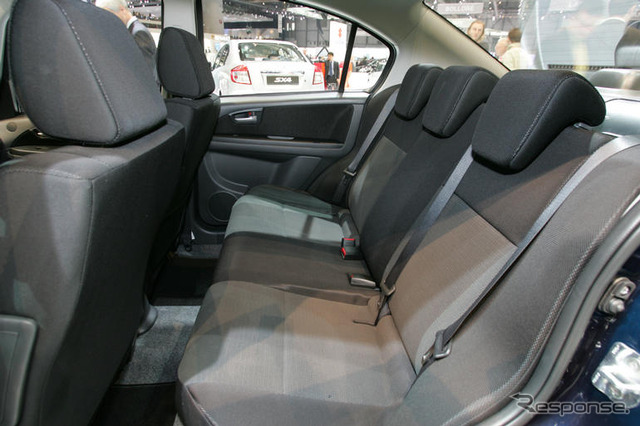 【ジュネーブモーターショー07】SX4 の4ドアセダンはスズキ専用
