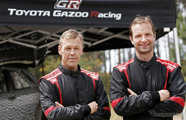 2017年のトヨタWRCチームの実戦参戦ドライバーとなったハンニネン（右）と、彼のコ・ドライバーを務めるリンドストローム（左）。