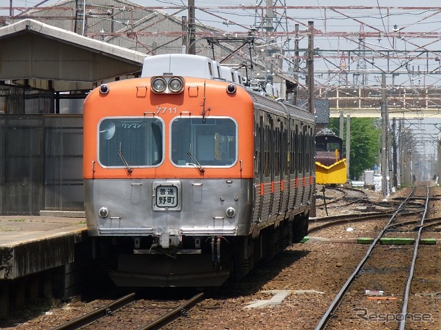 北陸鉄道は石川線と浅野川線の2路線を運営しているが、『金澤おでんでんしゃ』は石川線で運行される。写真は石川線の鶴来駅。