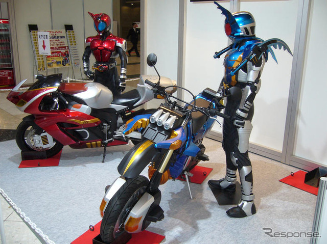 【東京モーターサイクルショー07】今年も“アイツ”がやってきた