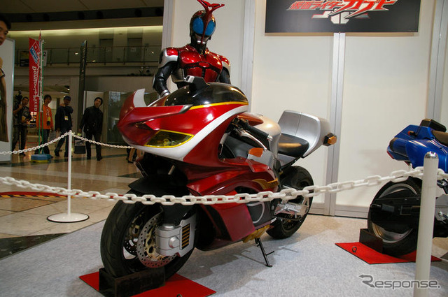 【東京モーターサイクルショー07】今年も“アイツ”がやってきた