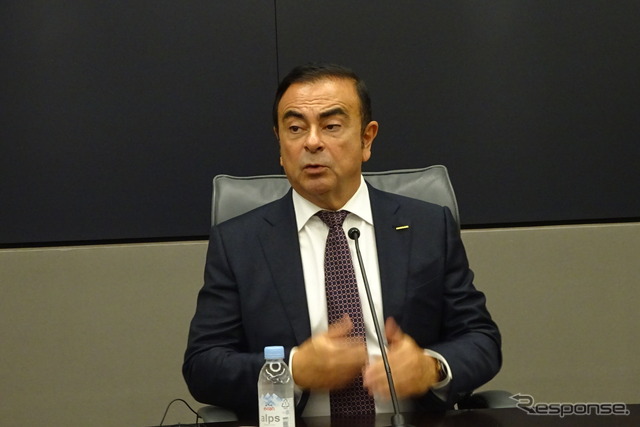 日産　カルロス・ゴーン社長