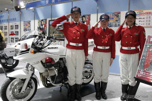 【東京モーターサイクルショー07】ちんどん屋も登場、初日から大盛況