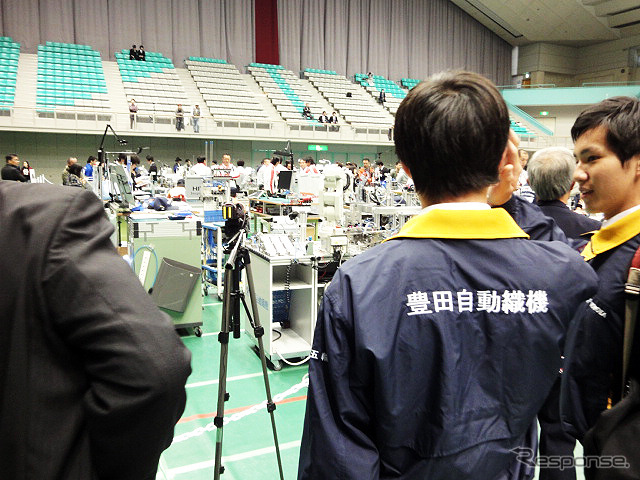山形市・天童市・寒河江市・山辺町の各会場で行われた技能五輪全国大会(10月21~24日) 「メカトロニクス」競技のようす