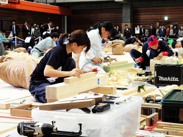 山形市・天童市・寒河江市・山辺町の各会場で行われた技能五輪全国大会(10月21~24日) 「建築大工」競技のようす
