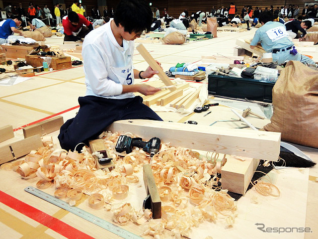 技能五輪全国大会(10月21~24日) 「建築大工」競技