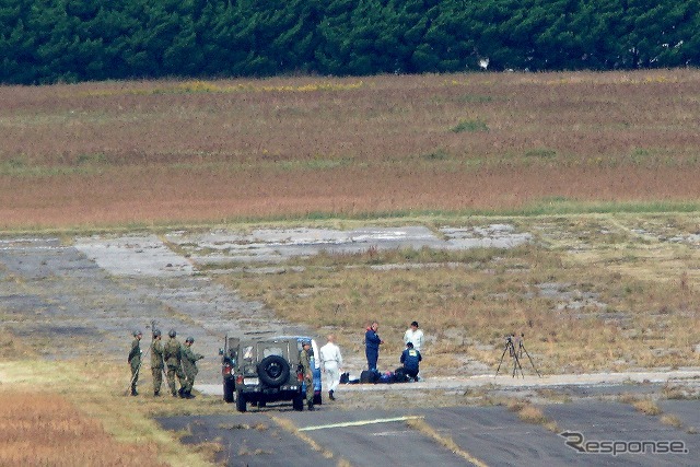 滑走路付近では防衛装備庁の職員が騒音測定を実施。このほか場周経路下の木更津市内2か所でも同様の測定を行っている。