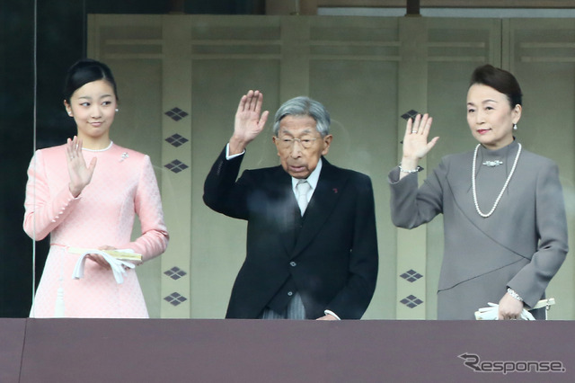 三笠宮（中央、2015年一般参賀）(c) Getty Images