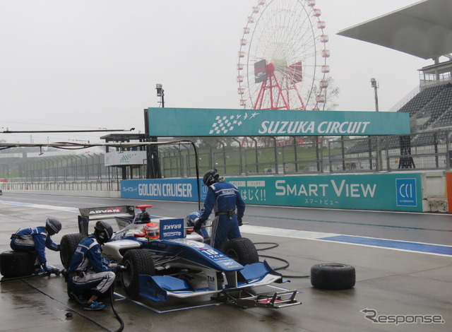 予選前日の28日、鈴鹿では練習走行が行なわれた(#18 中山雄一)。
