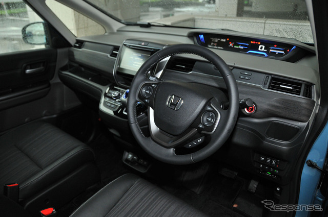【ホンダ フリード 新型】無限の可能性を感じる使い勝手のいいローハイト3列ミニバン［写真蔵］
