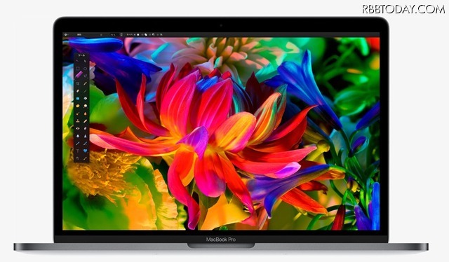 新型MacBook Proの評判は? Touch Barへの期待、SDカードスロット廃止を残念がる声など