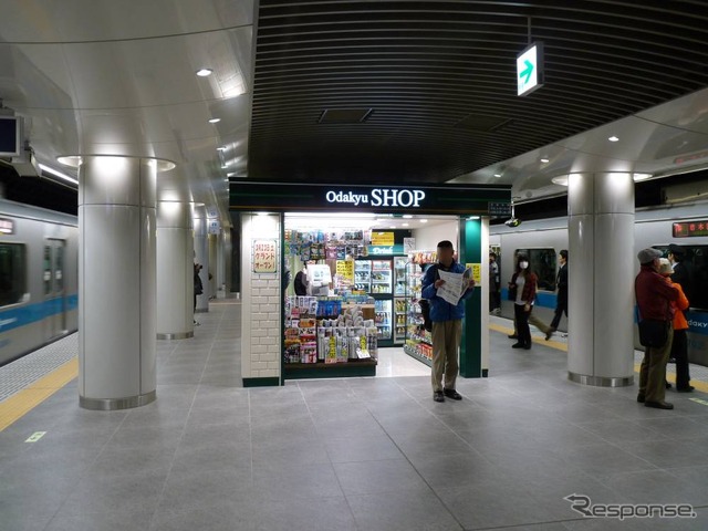 下北沢駅の地下3階ホーム（急行線）は2020年度のホームドア使用開始を目指す。