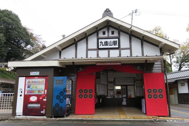 九度山駅の赤備え装飾も実施期間が延長される。