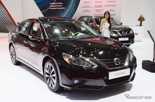 日産『ティアナ』は日本と異なり、『アルティマ』の最新モデルと共通