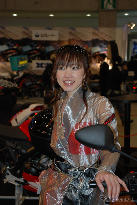 【東京モーターサイクルショー07】コンパニオン写真蔵…その3