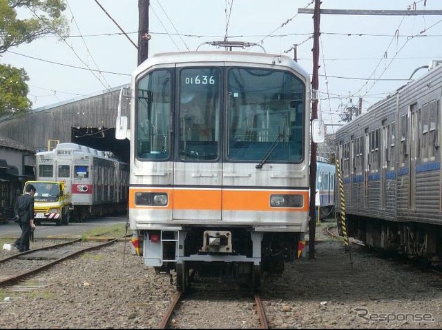 熊本電鉄では東京メトロから譲り受けた銀座線の電車（01系）が運行されている。