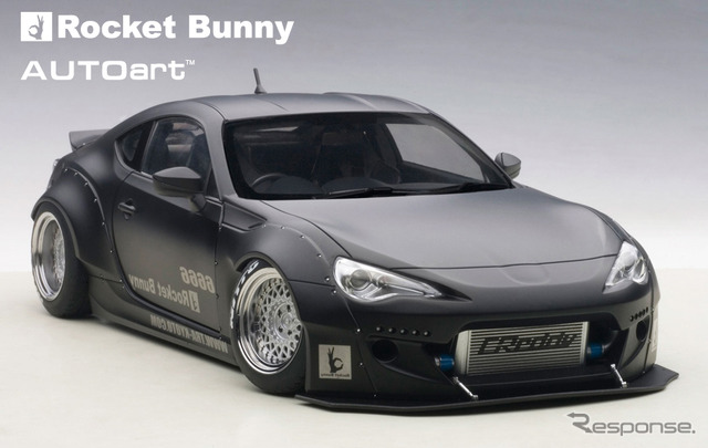 ロケットバニー 86 1/18スケールモデル