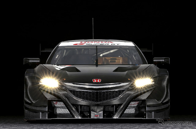 2017年型のホンダのGT500参戦車「NSX-GT」。