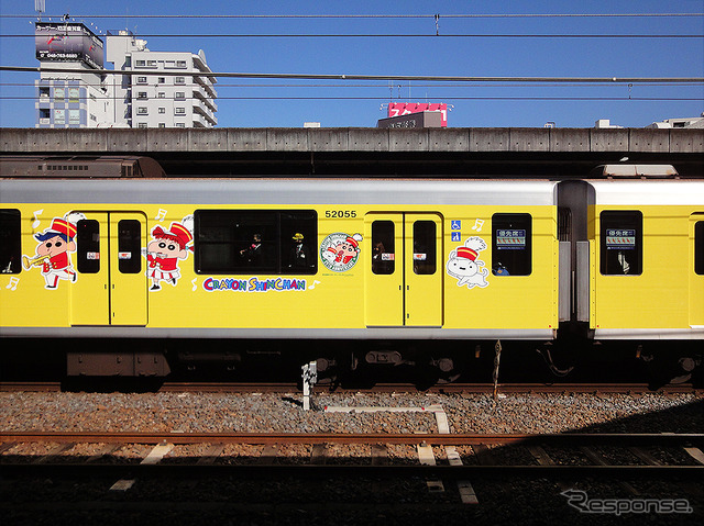 クレヨンしんちゃんラッピング電車&バス出発式(東武鉄道春日部駅、11月3日)