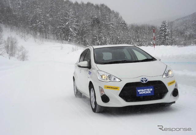 ダンロップ ウインターマックス02 氷上＆雪上試乗