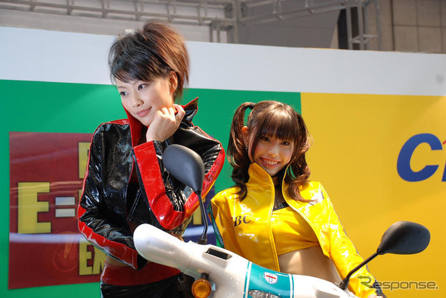 【東京モーターサイクルショー07】コンパニオン写真蔵…その6