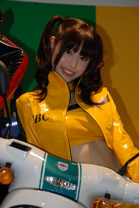 【東京モーターサイクルショー07】コンパニオン写真蔵…その6