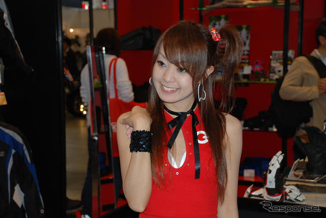 【東京モーターサイクルショー07】コンパニオン写真蔵…その6