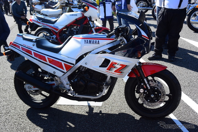 FZ400R(1984年)