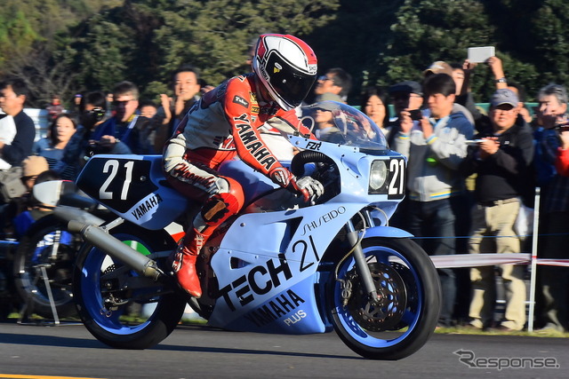 FZR750［0W74］（1985年）
