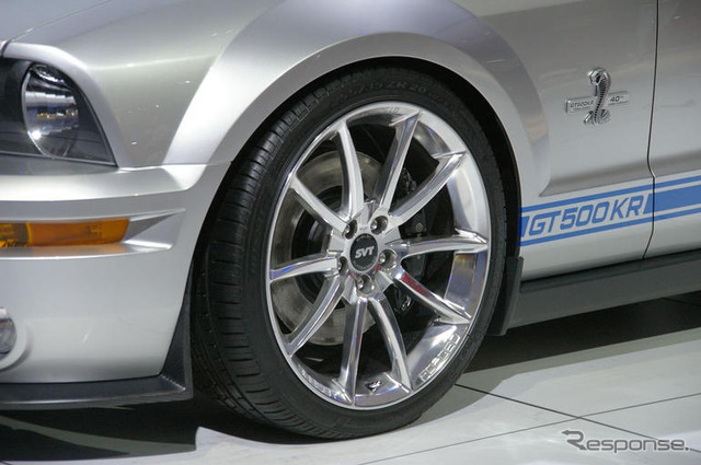 【ニューヨークモーターショー07】写真蔵…フォード シェルビイ GT500KR