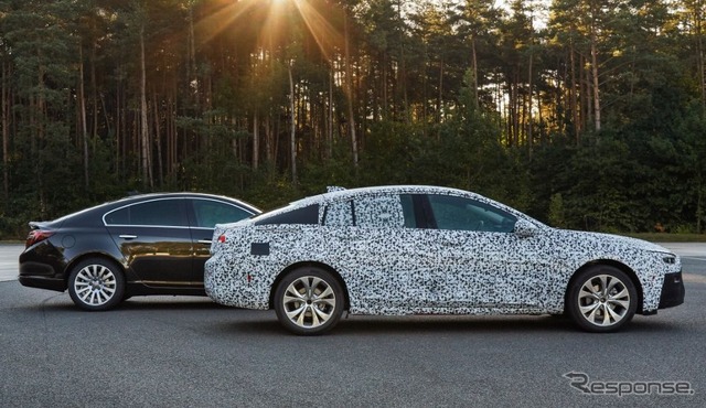 オペル インシグニア次期型の開発プロトタイプ車