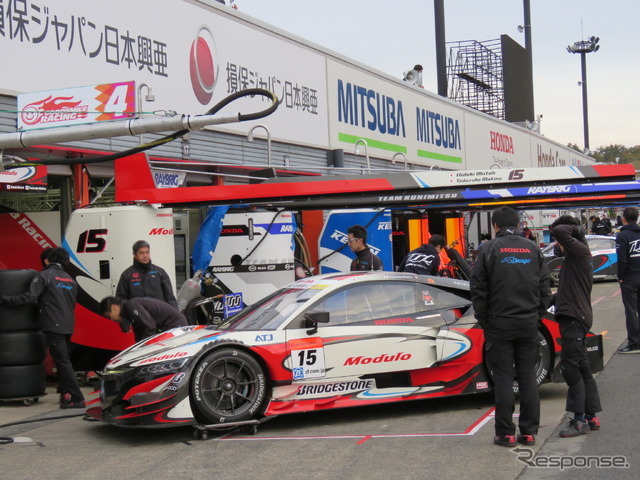 今回がチーム(DRAGO CORSE)としての最終参戦になる#15 NSX。