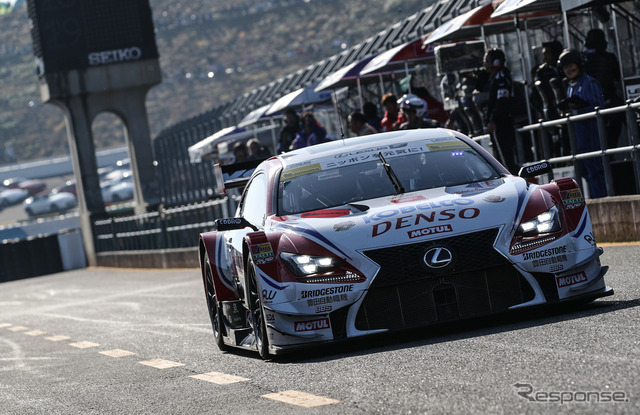 昨日のコバライネンに続き、平手がGT500クラス連続ポールを決めた#39 RC F。