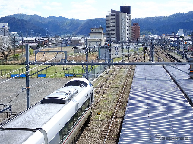 西舞鶴駅