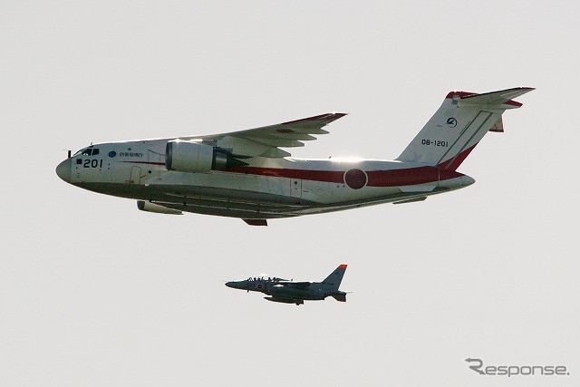 そのまま北上、日本海側の訓練空域で1時間ほどの試験を実施した模様。