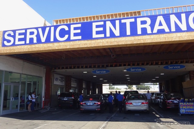 ホンダの米国四輪販売店「ノーム・リーブス・ホンダ・スーパーストア」