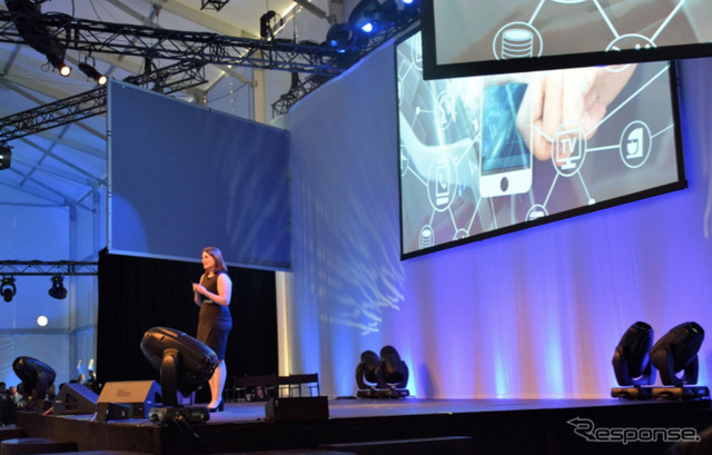 Facebookのオートモーティブチームのディレクター Stephanie Latham
