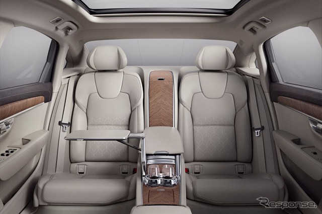 新型ボルボ S90 エクセレンス