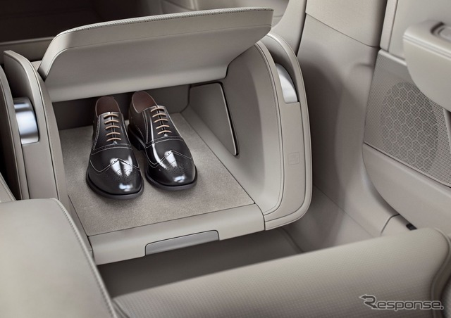 新型ボルボ S90 エクセレンス