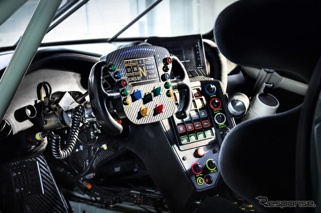 Porsche 911 RSR(MY2017)