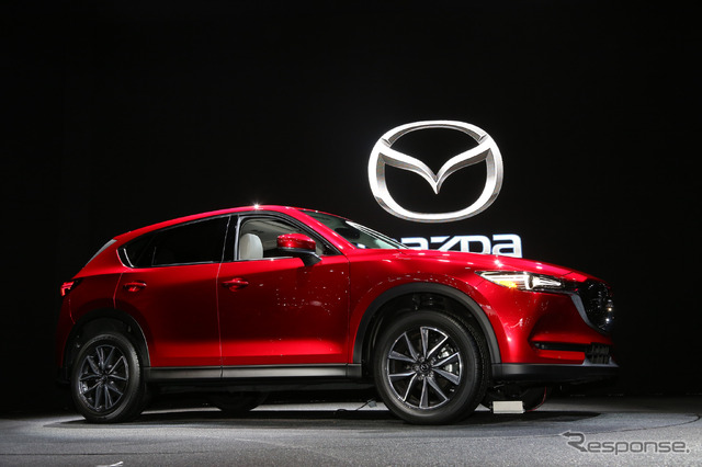 マツダ初の北米ディーゼル投入となる CX-5（ロサンゼルスモーターショー16）