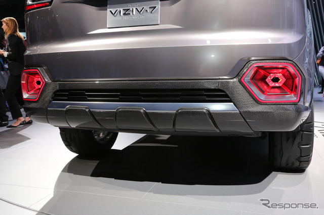 スバル VIZIV-7 SUV コンセプト(ロサンゼルスモーターショー16)